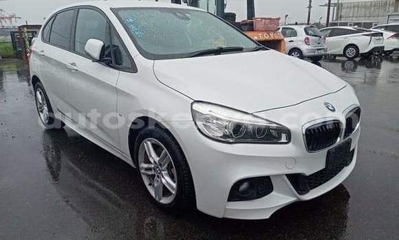 Nunua Imported BMW 2-Series Nyeupe Gari ndani ya Mombasa nchini Kenya ya Pwani Nunua Imported BMW 2-Series Nyeupe Gari ndani ya Mombasa nchini Kenya ya Pwani