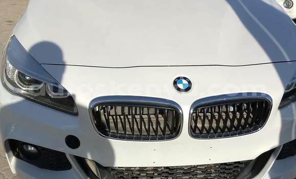 Nunua Imported BMW 2-Series Nyeupe Gari ndani ya Mombasa nchini Kenya ya Pwani Nunua Imported BMW 2-Series Nyeupe Gari ndani ya Mombasa nchini Kenya ya Pwani