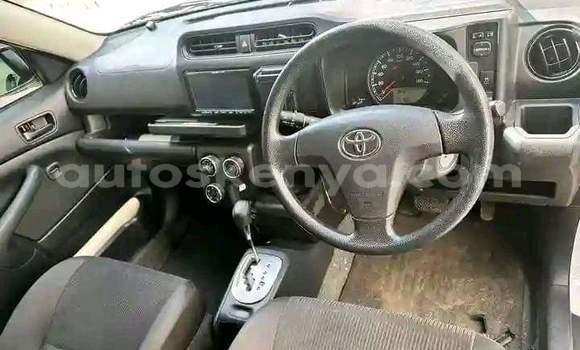 Imported Toyota Probox Silver Makiinaa iti Mombasa keessatti Coastal Kenya keessatti Imported Toyota Probox Silver Makiinaa iti Mombasa keessatti Coastal Kenya keessatti