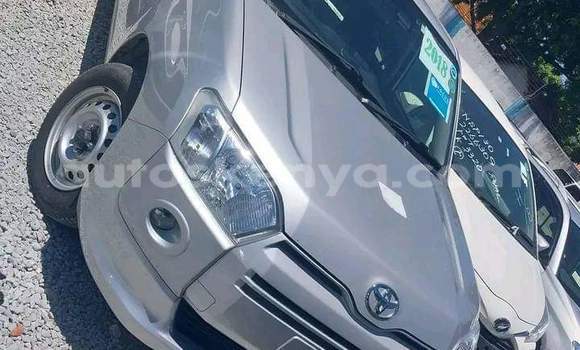 Imported Toyota Probox Silver Makiinaa iti Mombasa keessatti Coastal Kenya keessatti Imported Toyota Probox Silver Makiinaa iti Mombasa keessatti Coastal Kenya keessatti
