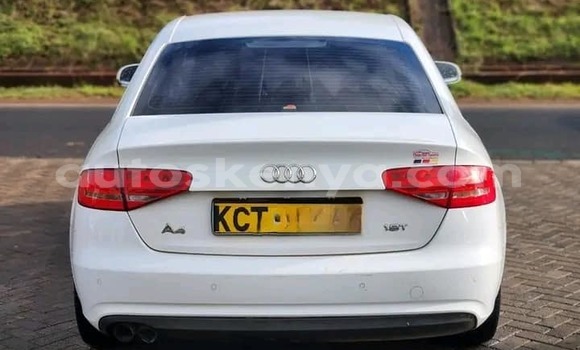Oofamaa Audi A4 White Makiinaa iti Busia keessatti West Kenya keessatti Oofamaa Audi A4 White Makiinaa iti Busia keessatti West Kenya keessatti