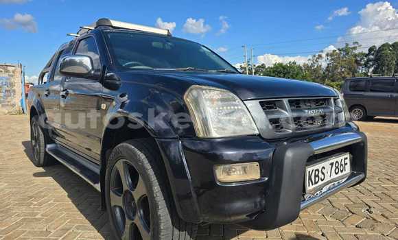 Oofamaa Isuzu D–MAX Black Makiinaa iti Bura keessatti Northeast Kenya keessatti