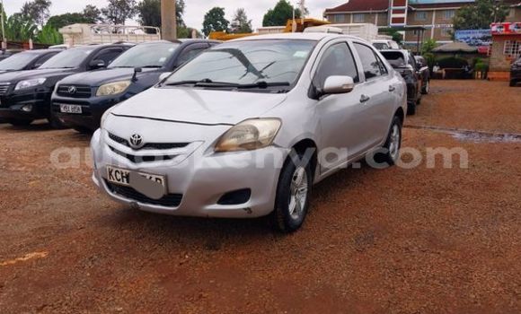 Oofamaa Toyota Belta Other Makiinaa iti Busia keessatti West Kenya keessatti Oofamaa Toyota Belta Other Makiinaa iti Busia keessatti West Kenya keessatti