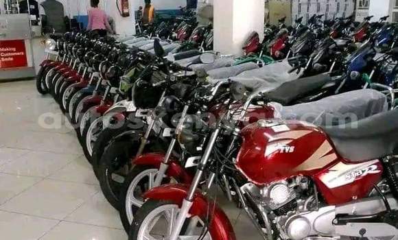 Haaraa TVS STAR HLX 150 Red Doqdoqqee iti Nairobi keessatti Nairobi keessatti Haaraa TVS STAR HLX 150 Red Doqdoqqee iti Nairobi keessatti Nairobi keessatti