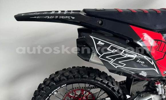 Oofamaa Honda CRF250X Black Doqdoqqee iti Nairobi keessatti Nairobi keessatti Oofamaa Honda CRF250X Black Doqdoqqee iti Nairobi keessatti Nairobi keessatti