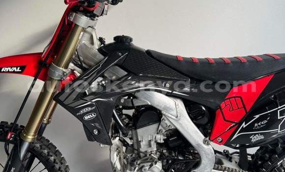 Oofamaa Honda CRF250X Black Doqdoqqee iti Nairobi keessatti Nairobi keessatti Oofamaa Honda CRF250X Black Doqdoqqee iti Nairobi keessatti Nairobi keessatti