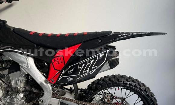 Oofamaa Honda CRF250X Black Doqdoqqee iti Nairobi keessatti Nairobi keessatti Oofamaa Honda CRF250X Black Doqdoqqee iti Nairobi keessatti Nairobi keessatti