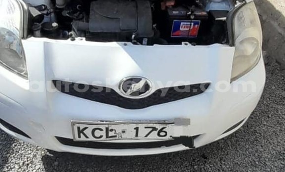 Buy Used Toyota Vitz White Car in Bura in Northeast Kenya Buy Used Toyota Vitz White Car in Bura in Northeast Kenya