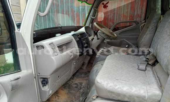Buy Used DAF CF White Truck in Bungoma in West Kenya Buy Used DAF CF White Truck in Bungoma in West Kenya