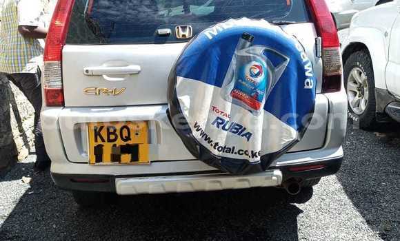 Buy Used Honda CR–V White Car in Bura in Northeast Kenya Buy Used Honda CR–V White Car in Bura in Northeast Kenya