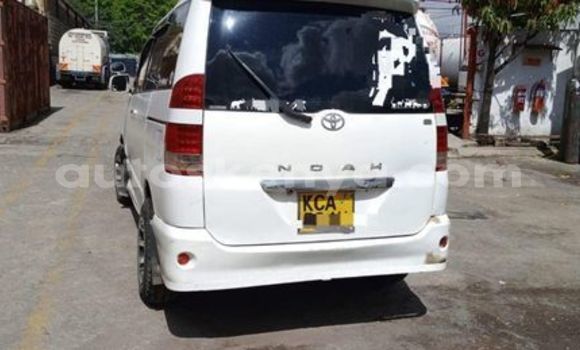 Buy Used Toyota Noah White Car in Bute in Northeast Kenya Buy Used Toyota Noah White Car in Bute in Northeast Kenya