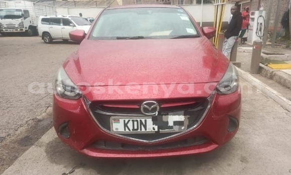 Oofamaa Mazda Demio Red Makiinaa iti Busia keessatti West Kenya keessatti