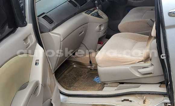 Buy Used Toyota ISIS Other Car in Bungoma in West Kenya Buy Used Toyota ISIS Other Car in Bungoma in West Kenya