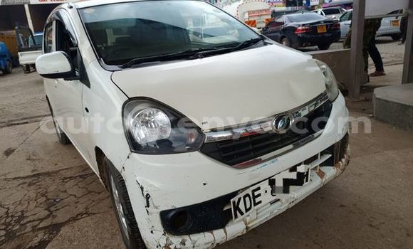 Buy Used Daihatsu Mira White Car in Bura in Northeast Kenya