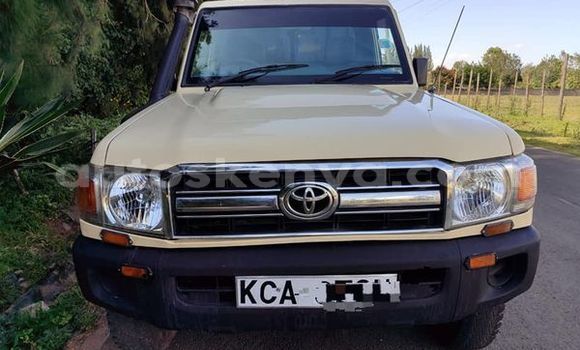 Buy Used Toyota Altezza Other Car in Bissil in Nairobi Buy Used Toyota Altezza Other Car in Bissil in Nairobi