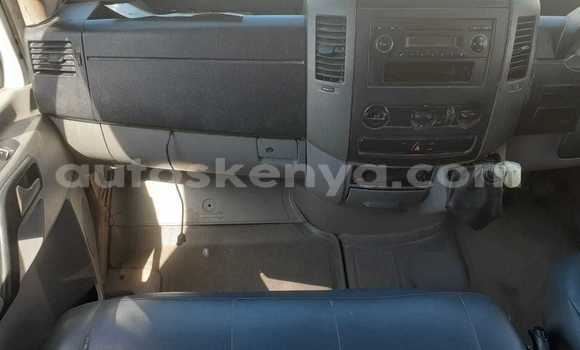 Buy Used Mercedes-Benz CLS250 White Car in Bura in Northeast Kenya Buy Used Mercedes-Benz CLS250 White Car in Bura in Northeast Kenya