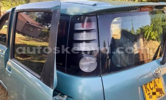 Buy Used Toyota Sienta Blue Car in Bura in Northeast Kenya Buy Used Toyota Sienta Blue Car in Bura in Northeast Kenya