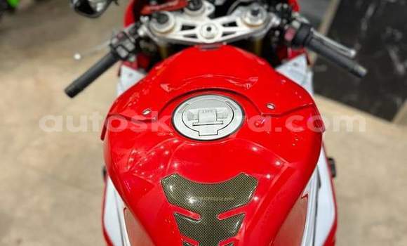 Oofamaa BMW S 1000 Red Doqdoqqee iti Nairobi keessatti Nairobi keessatti Oofamaa BMW S 1000 Red Doqdoqqee iti Nairobi keessatti Nairobi keessatti