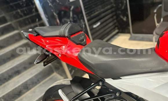 Oofamaa BMW S 1000 Red Doqdoqqee iti Nairobi keessatti Nairobi keessatti Oofamaa BMW S 1000 Red Doqdoqqee iti Nairobi keessatti Nairobi keessatti