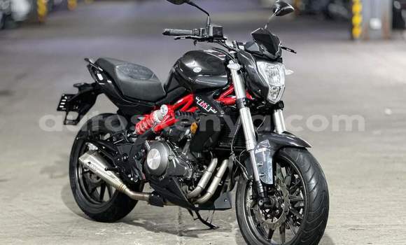 Oofamaa Benelli TNT Black Doqdoqqee iti Nairobi keessatti Nairobi keessatti Oofamaa Benelli TNT Black Doqdoqqee iti Nairobi keessatti Nairobi keessatti