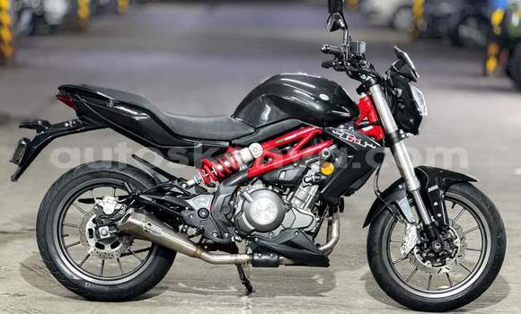 Oofamaa Benelli TNT Black Doqdoqqee iti Nairobi keessatti Nairobi keessatti Oofamaa Benelli TNT Black Doqdoqqee iti Nairobi keessatti Nairobi keessatti