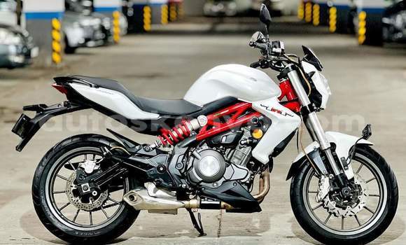 Oofamaa Benelli TNT Black Doqdoqqee iti Nairobi keessatti Nairobi keessatti Oofamaa Benelli TNT Black Doqdoqqee iti Nairobi keessatti Nairobi keessatti