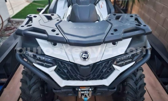 Oofamaa Cfmoto CFORCE White Doqdoqqee iti Nairobi keessatti Nairobi keessatti