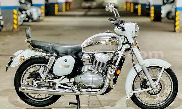 Oofamaa Jawa 350 White Doqdoqqee iti Nairobi keessatti Nairobi keessatti Oofamaa Jawa 350 White Doqdoqqee iti Nairobi keessatti Nairobi keessatti