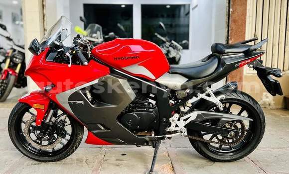 Buy Used Hyosung GT Red Bike in Nairobi in Nairobi Buy Used Hyosung GT Red Bike in Nairobi in Nairobi