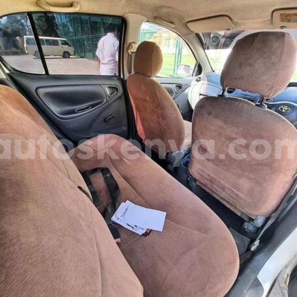 Big with watermark toyota vitz east kenya machakos 23395