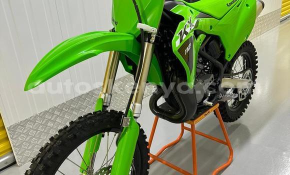 Oofamaa Kawasaki KX Green Doqdoqqee iti Nairobi keessatti Nairobi keessatti