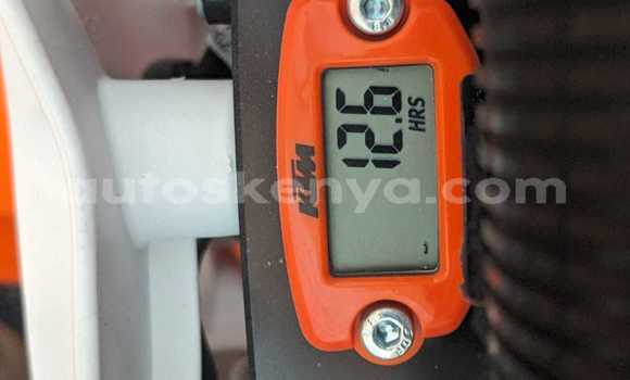Oofamaa KTM 450 Beige Doqdoqqee iti Nairobi keessatti Nairobi keessatti Oofamaa KTM 450 Beige Doqdoqqee iti Nairobi keessatti Nairobi keessatti