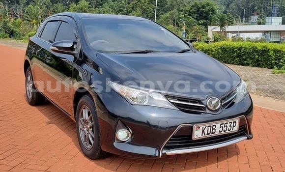Oofamaa Toyota Auris Other Makiinaa iti Bura keessatti Northeast Kenya keessatti