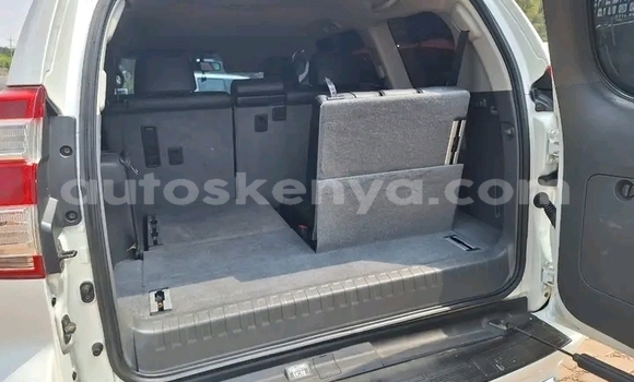 Oofamaa Toyota Land Cruiser Other Makiinaa iti Nairobi keessatti Nairobi keessatti