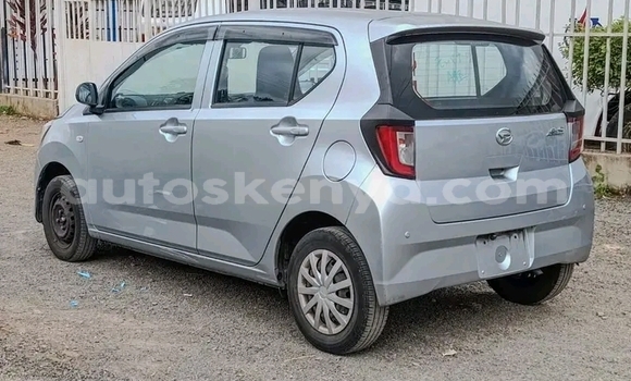 Nunua Ilio tumika Daihatsu Mira Nyingine Gari ndani ya Nairobi nchini Nairobi