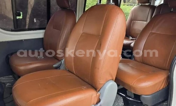 Buy Used Toyota Hiace White Car in Changamwe in Coast Buy Used Toyota Hiace White Car in Changamwe in Coast