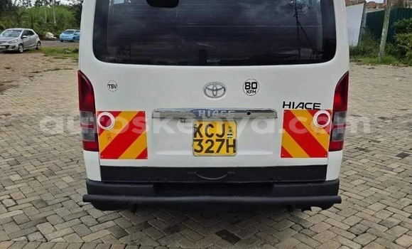 Buy Used Toyota Hiace White Car in Changamwe in Coast Buy Used Toyota Hiace White Car in Changamwe in Coast