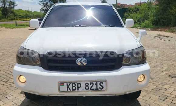 Buy Used Toyota Kluger White Car in Bute in Northeast Kenya Buy Used Toyota Kluger White Car in Bute in Northeast Kenya