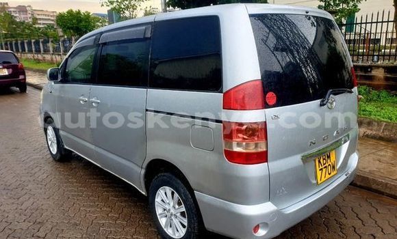 Nunua Ilio tumika Toyota Noah Fedha Gari ndani ya Nairobi nchini Nairobi Nunua Ilio tumika Toyota Noah Fedha Gari ndani ya Nairobi nchini Nairobi