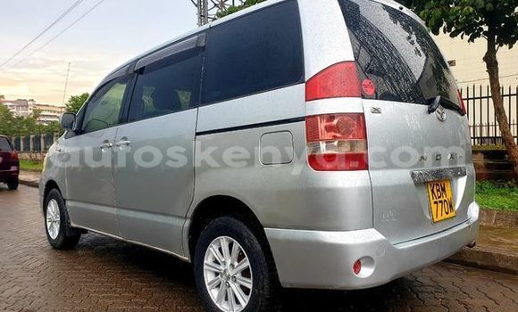 Nunua Ilio tumika Toyota Noah Fedha Gari ndani ya Nairobi nchini Nairobi Nunua Ilio tumika Toyota Noah Fedha Gari ndani ya Nairobi nchini Nairobi