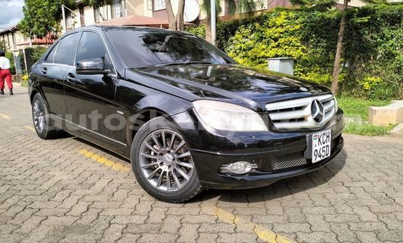 Nunua Ilio tumika Mercedes-Benz C-Classe Nyeusi Gari ndani ya Nairobi nchini Nairobi Nunua Ilio tumika Mercedes-Benz C-Classe Nyeusi Gari ndani ya Nairobi nchini Nairobi