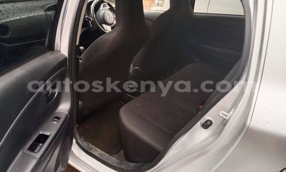 Buy Used Toyota Vitz Brown Car in Nairobi in Nairobi Buy Used Toyota Vitz Brown Car in Nairobi in Nairobi