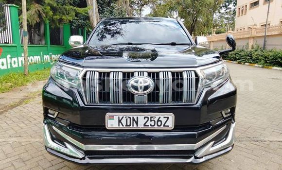 Nunua Ilio tumika Toyota Land Cruiser Prado Nyeusi Gari ndani ya Nairobi nchini Nairobi