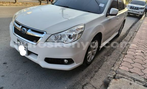 Oofamaa Subaru Legacy White Makiinaa iti Nairobi keessatti Nairobi keessatti Oofamaa Subaru Legacy White Makiinaa iti Nairobi keessatti Nairobi keessatti