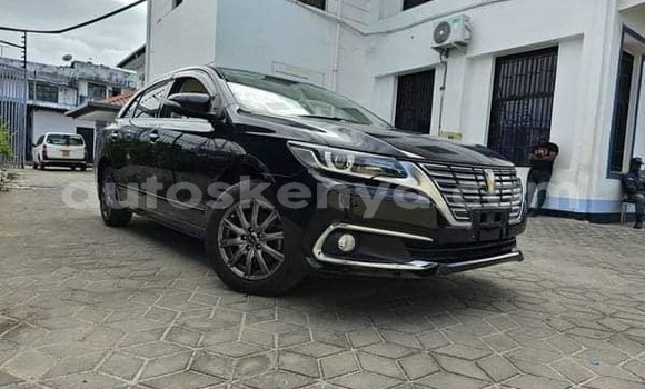 Oofamaa Toyota Premio Black Makiinaa iti Nairobi keessatti Nairobi keessatti
