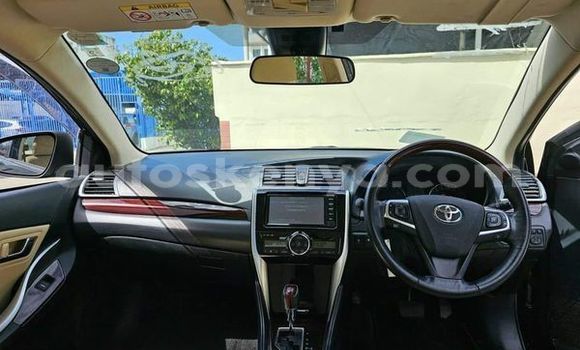 Oofamaa Toyota Premio Black Makiinaa iti Nairobi keessatti Nairobi keessatti Oofamaa Toyota Premio Black Makiinaa iti Nairobi keessatti Nairobi keessatti