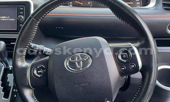 Oofamaa Toyota Sienta White Makiinaa iti Nairobi keessatti Nairobi keessatti Oofamaa Toyota Sienta White Makiinaa iti Nairobi keessatti Nairobi keessatti