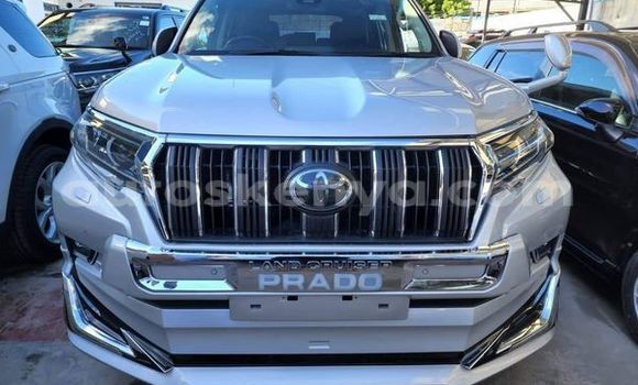 Oofamaa Toyota Prado Blue Makiinaa iti Nairobi keessatti Nairobi keessatti Oofamaa Toyota Prado Blue Makiinaa iti Nairobi keessatti Nairobi keessatti