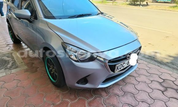 Oofamaa Mazda Demio Silver Makiinaa iti Nairobi keessatti Nairobi keessatti Oofamaa Mazda Demio Silver Makiinaa iti Nairobi keessatti Nairobi keessatti