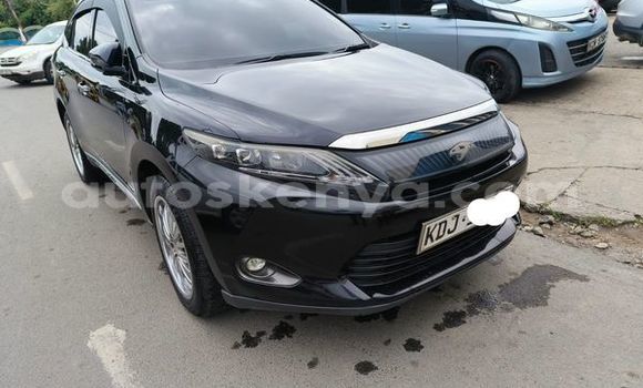 Oofamaa Toyota Harrier Black Makiinaa iti Nairobi keessatti Nairobi keessatti
